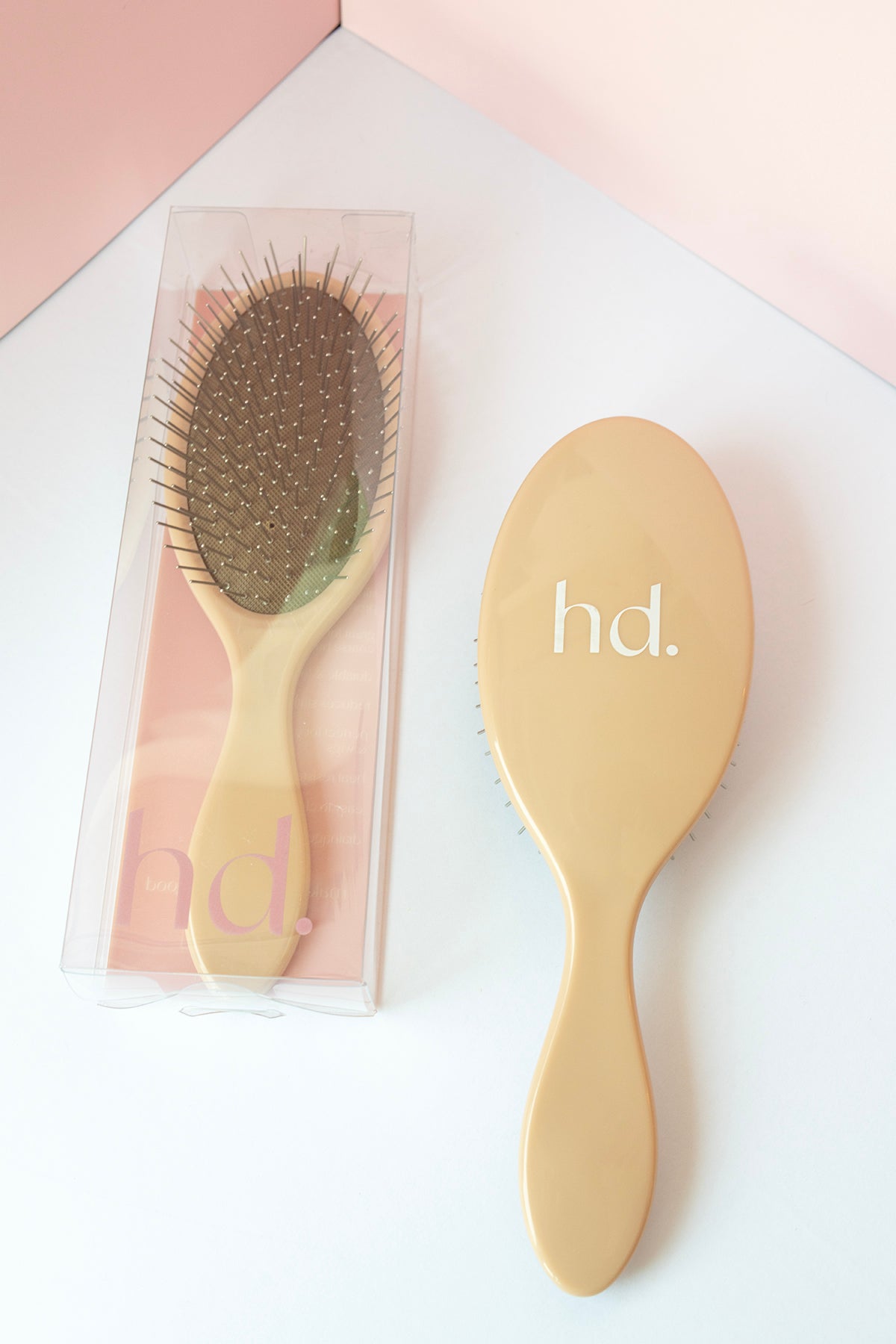 Hairday detangling brush