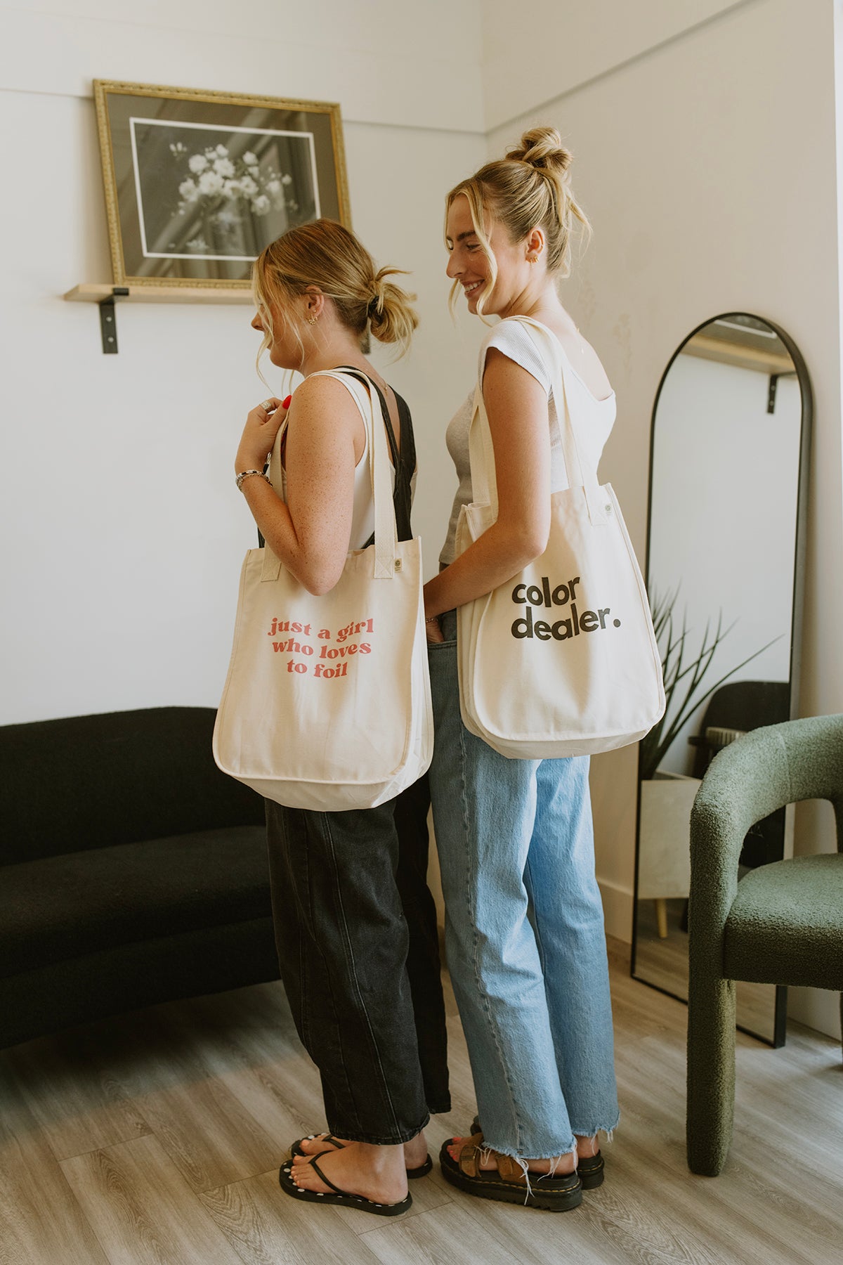 Hairday Tote:  Color Dealer